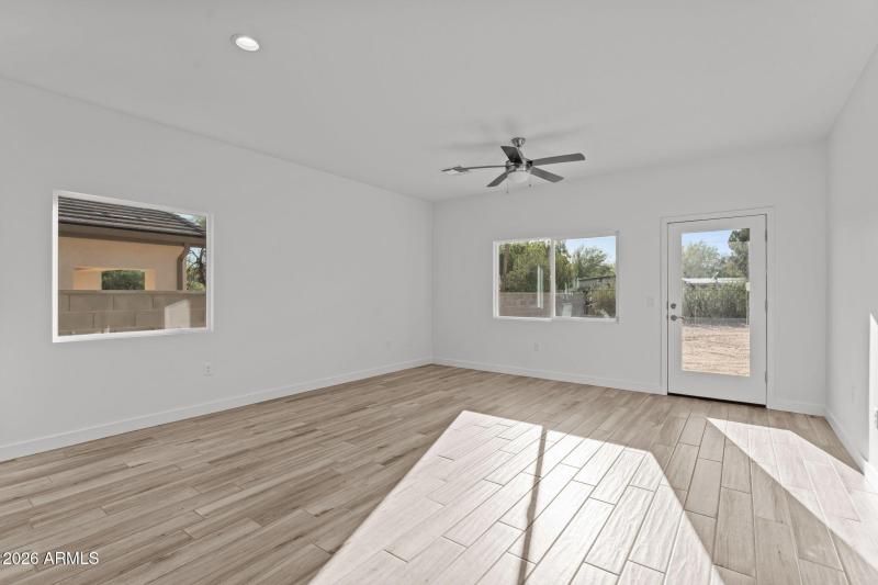 8-web-or-mls-DSC06552