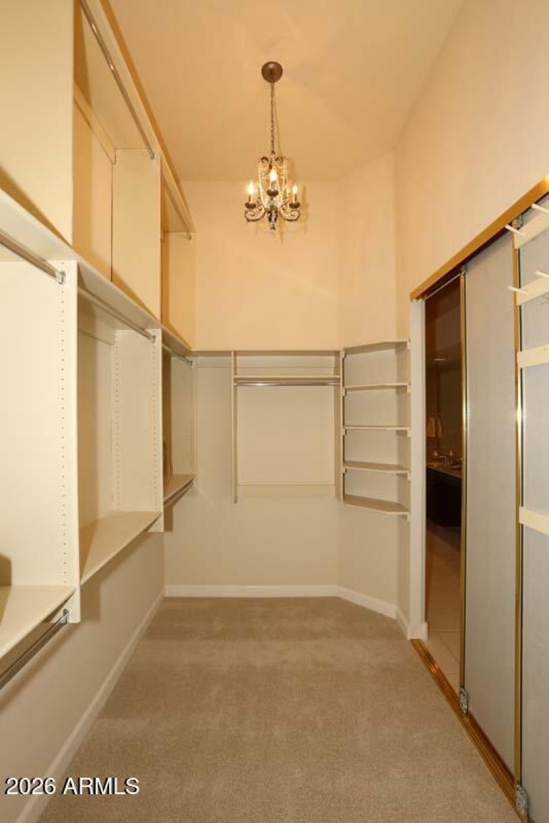 Her Master Walk-in Closet2 - Copy (4)