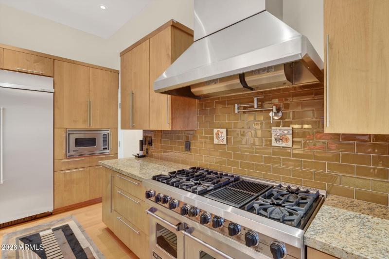 13-web-or-mls-29-Via De La Luna