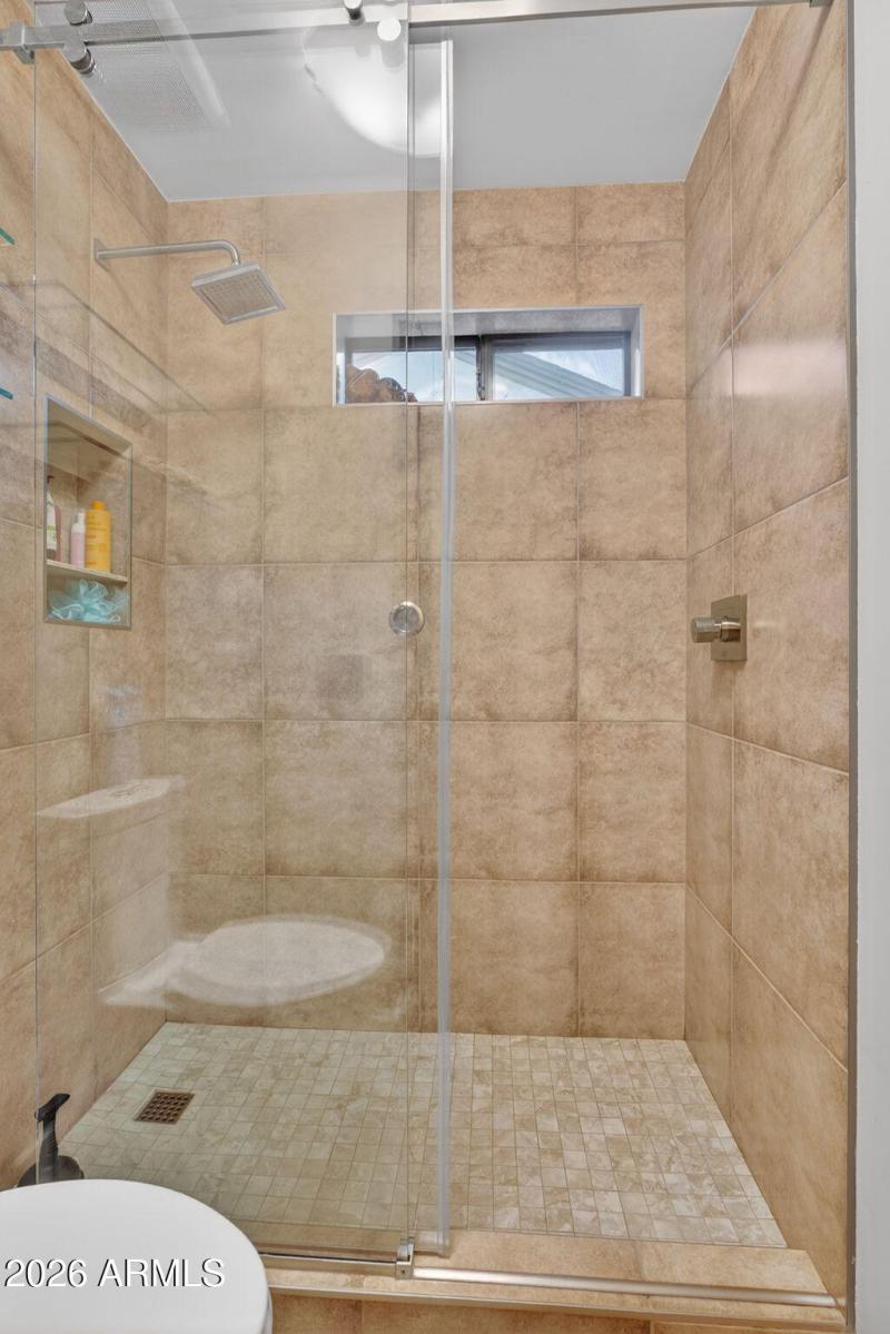 35-web-or-mls-09-Via De La Luna