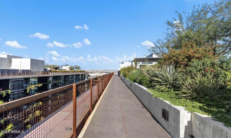 Scenic Rooftop Walking Path