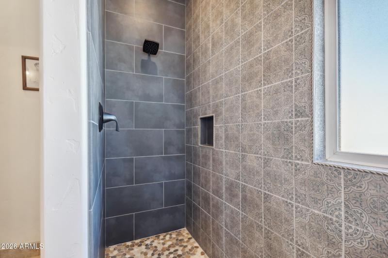 4000 Colt Dr, LHC, AZ-115