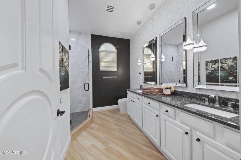 BR-2-4-Island-Paradise-Suite-ensuite