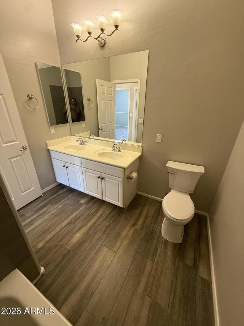 2nd bathroom