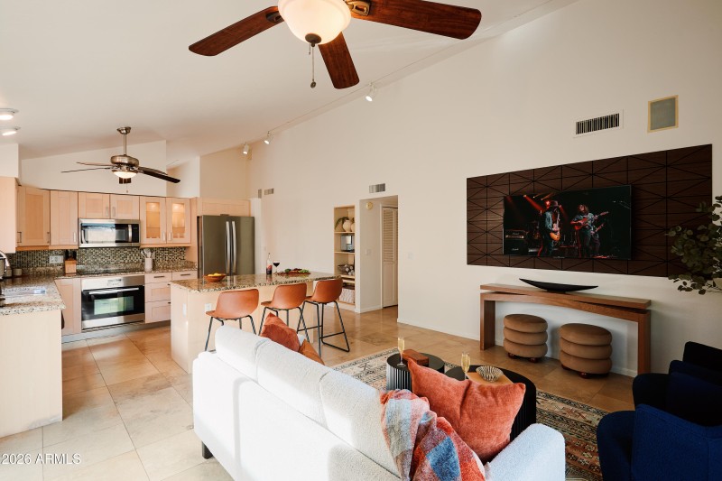 PropertyImageCo_2013N87thWay_WEB_33