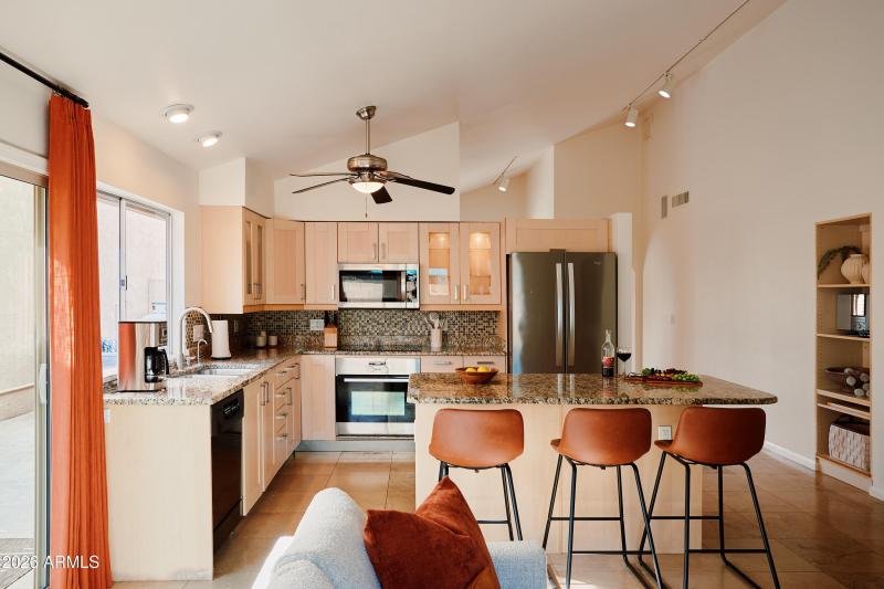 PropertyImageCo_2013N87thWay_WEB_34