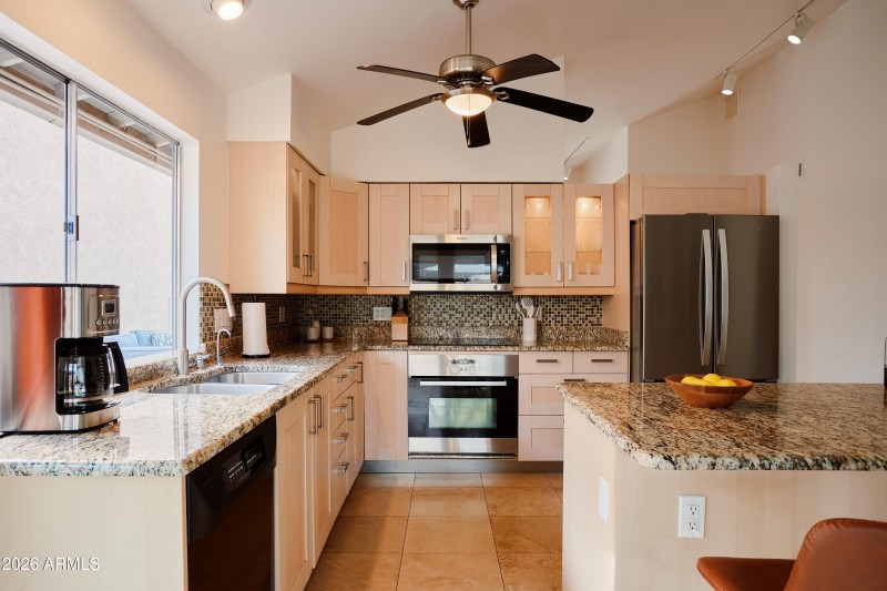 PropertyImageCo_2013N87thWay_WEB_35
