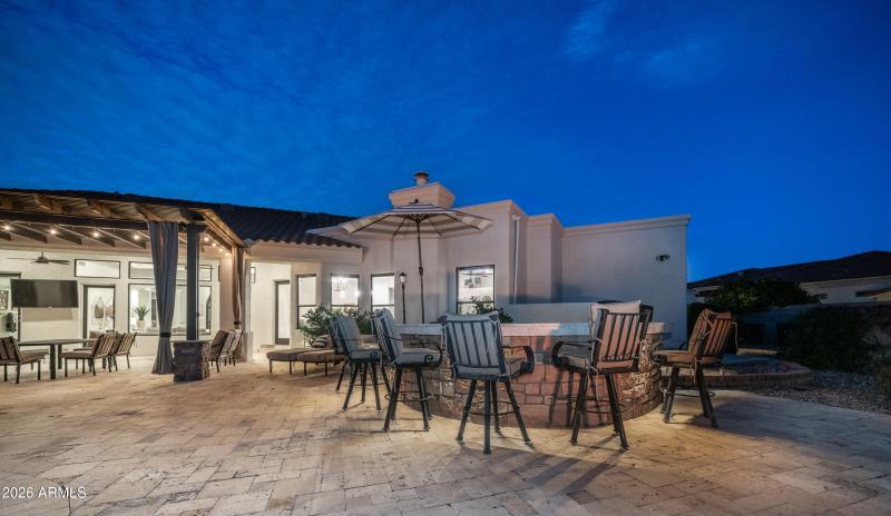 2731 E Capricorn Pl Exterior Photos-14