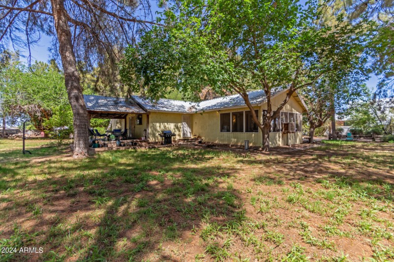 21410 S. Lindsay Rd.