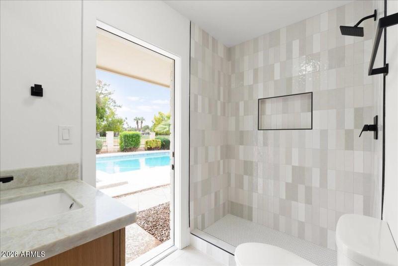 31-DesertSkyREM - 1106 N