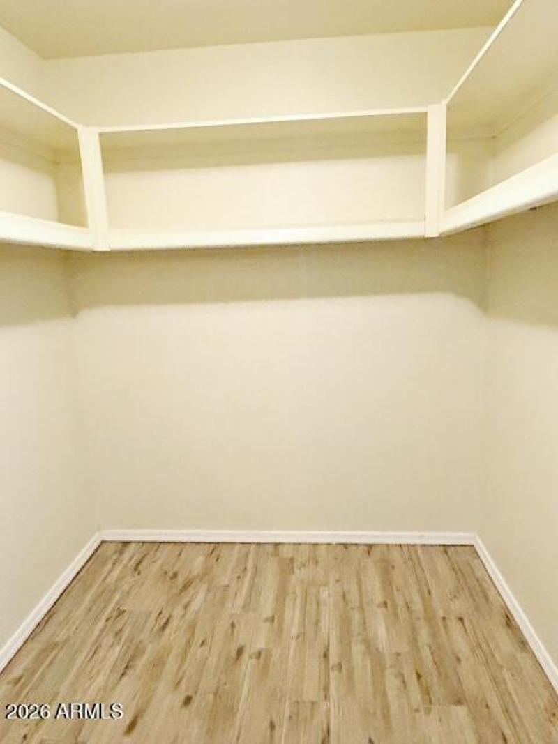 Seller Approved Closet Reshoot