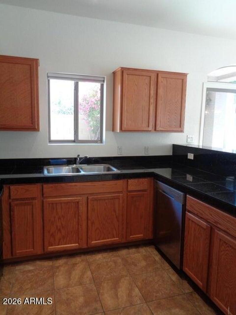 20180921221508808179000000-o