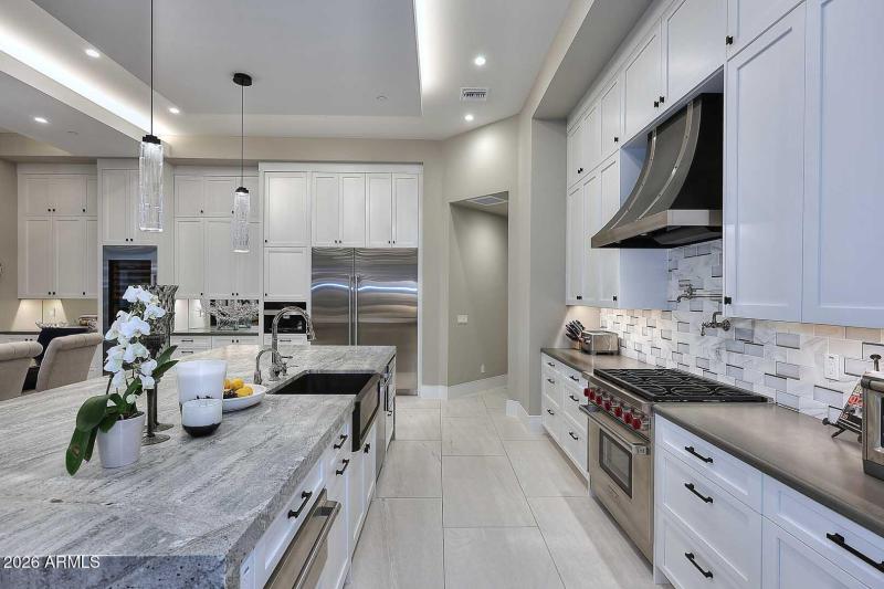 Night-Kitchen-Wolf Range