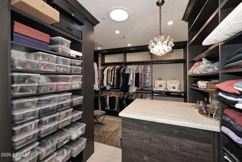 Primary Bedroom-Closet