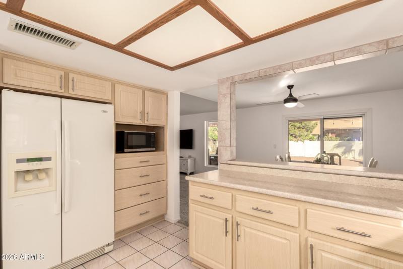 16 - Bellflower 10906