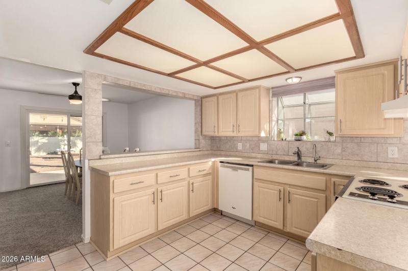 18 - Bellflower 10906