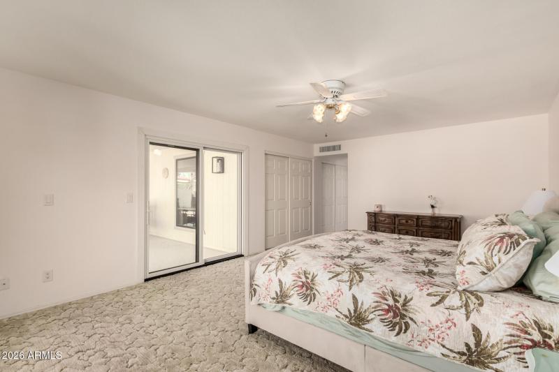 21 - Bellflower 10906