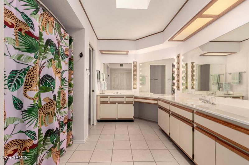 24 - Bellflower 10906