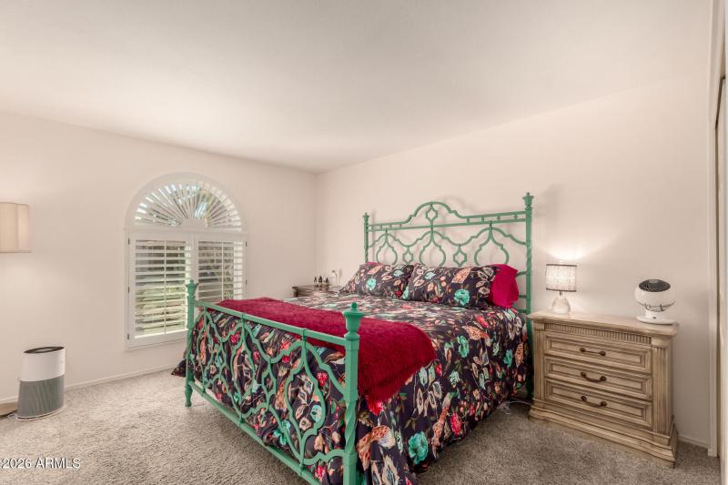 26 - Bellflower 10906