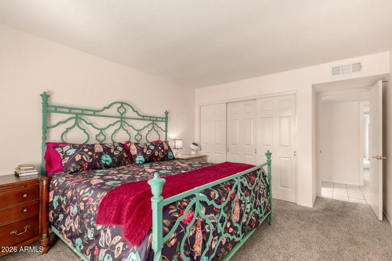 27 - Bellflower 10906