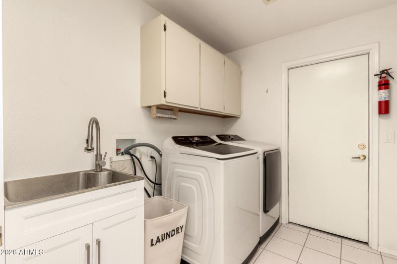 30 - Bellflower 10906