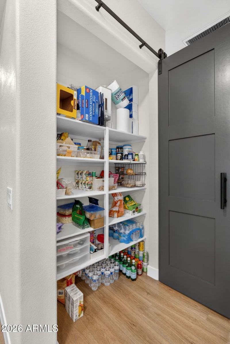 20-web-or-mls-29-E Smokehouse Trail