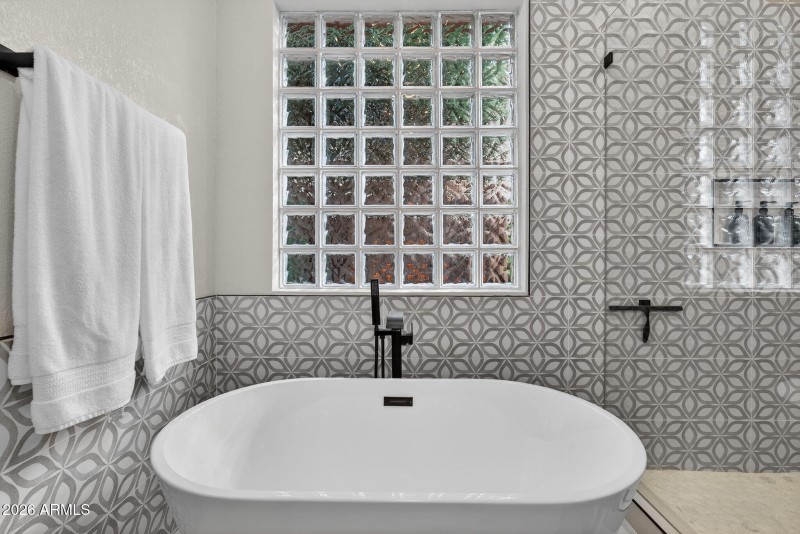 38-web-or-mls-10-E Smokehouse Trail