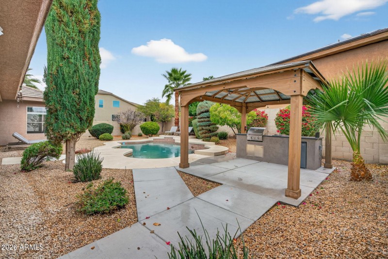 54-web-or-mls-48-E Smokehouse Trail