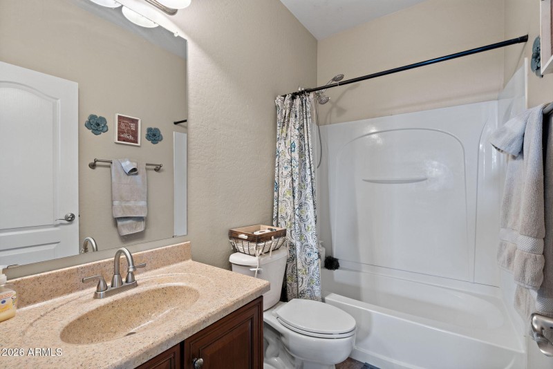 7-web-or-mls-1811 N Mandeville Ln-3