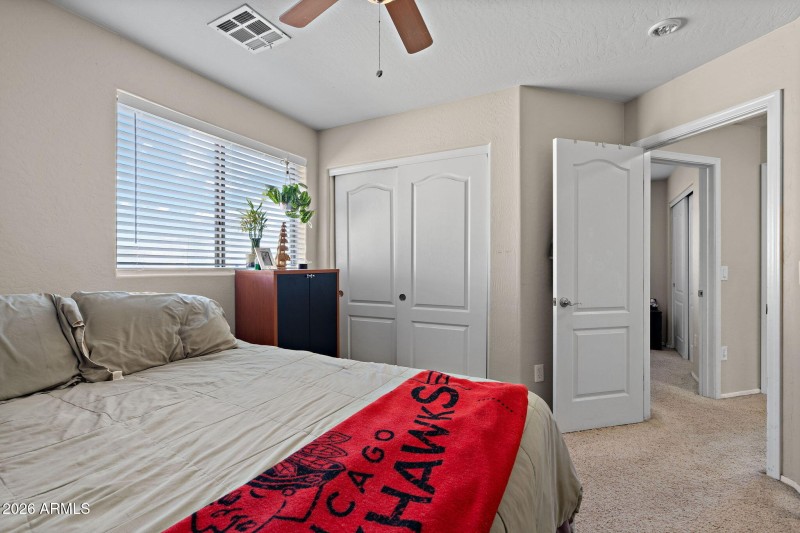 25-web-or-mls-1811 N Mandeville Ln-22