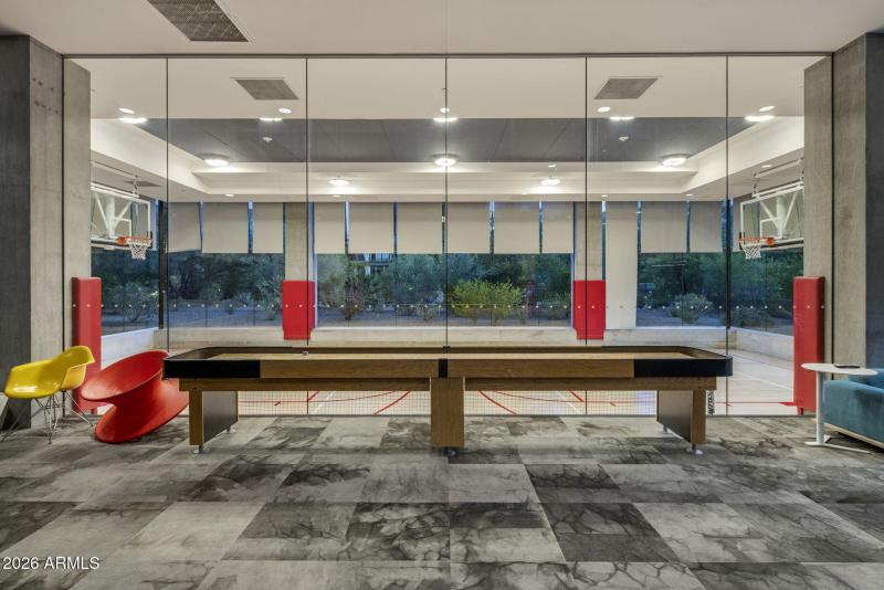 Indoor Basketball / Pickleball Court