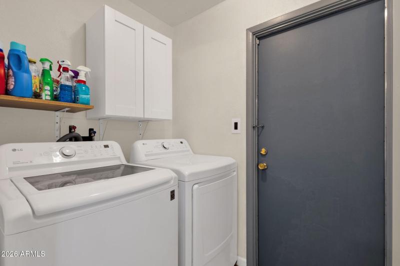 21-web-or-mls-2714-w-ellis-dr