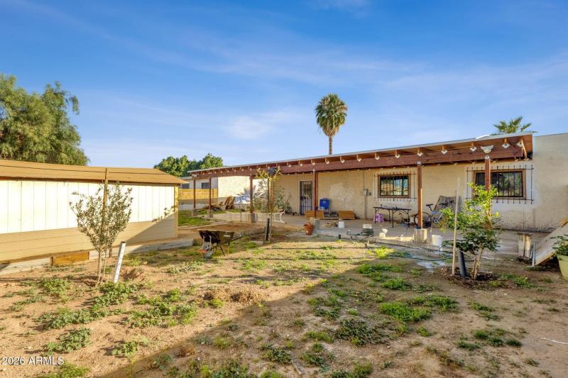 25-web-or-mls-2714-w-ellis-dr