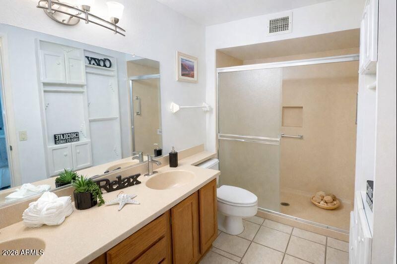 Wilderspin 17202 N 125th Ave Master bath