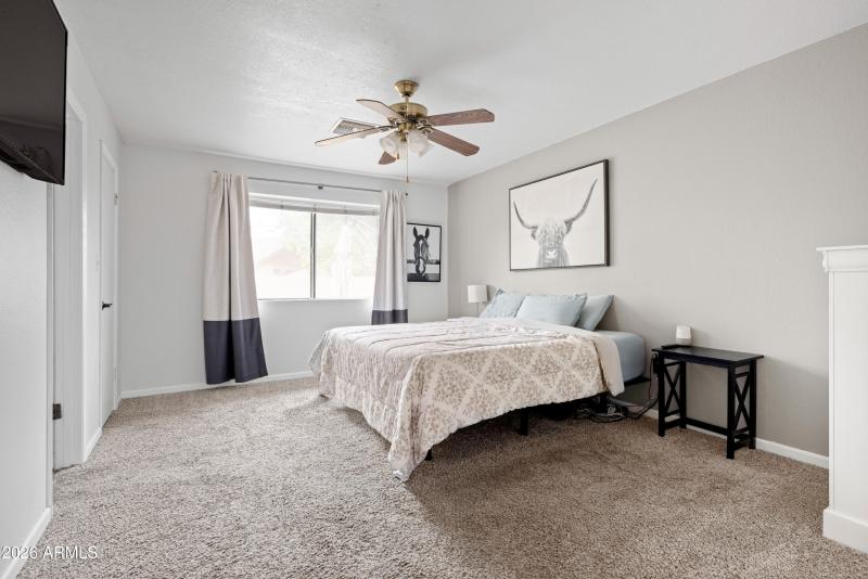 Primary_Bedroom_Photo_1