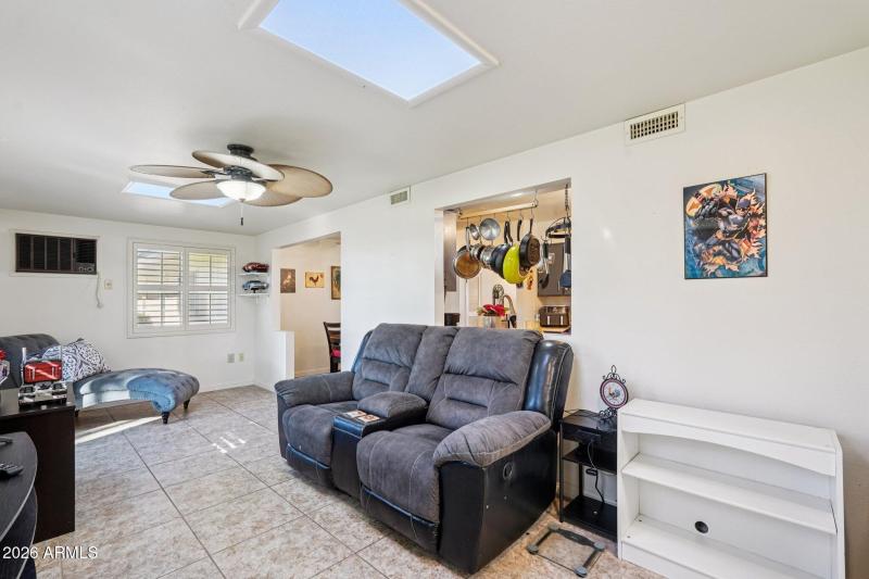 13-web-or-mls-W Tonada Dr-S1001-013