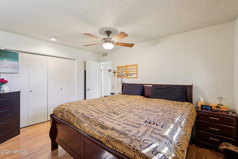 28-web-or-mls-W Tonada Dr-S1001-028