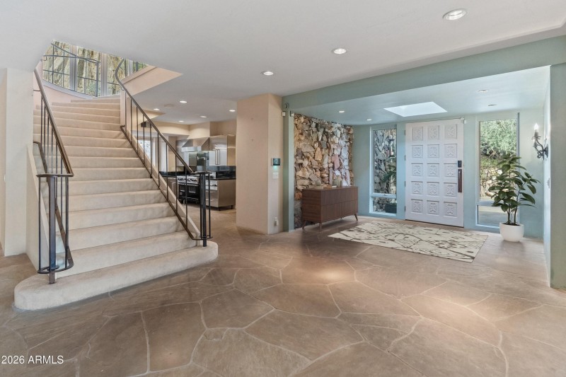 7310%20N%20Highcliff%20Dr-37