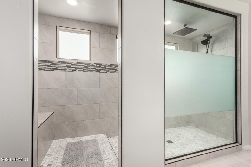 Walk-in Shower with Bench & Dual Heads