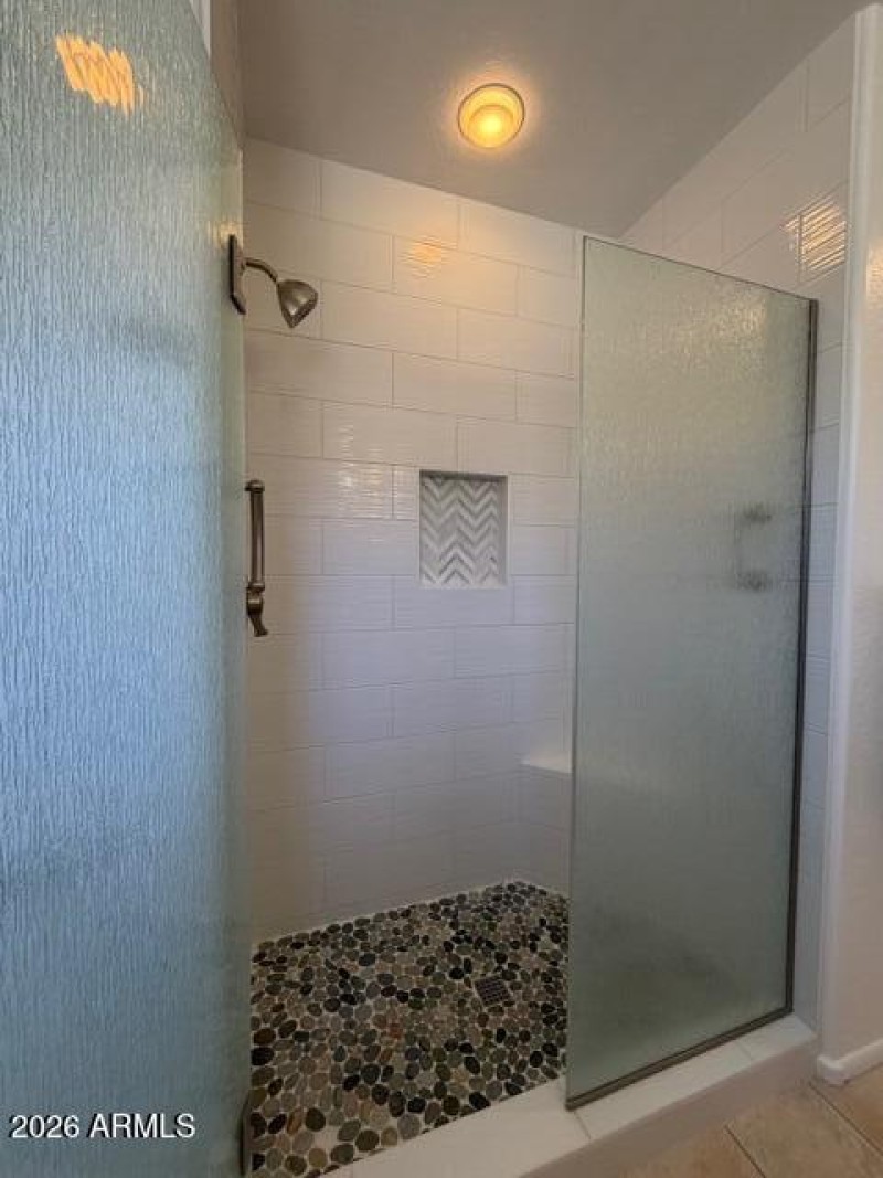 Kidneywood Primary Bath