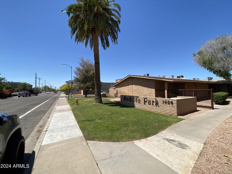 Community Frontage along Quiet Street