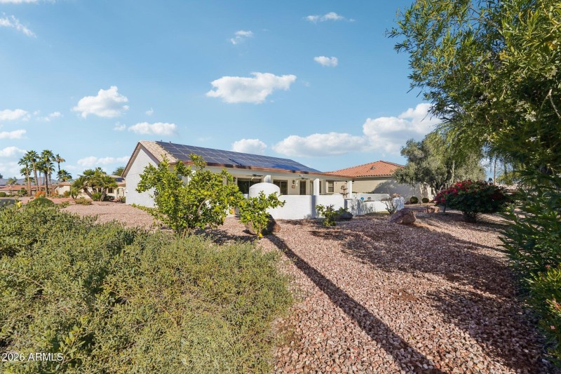 38-web-or-mls-W La Reata Ave-S1001-038