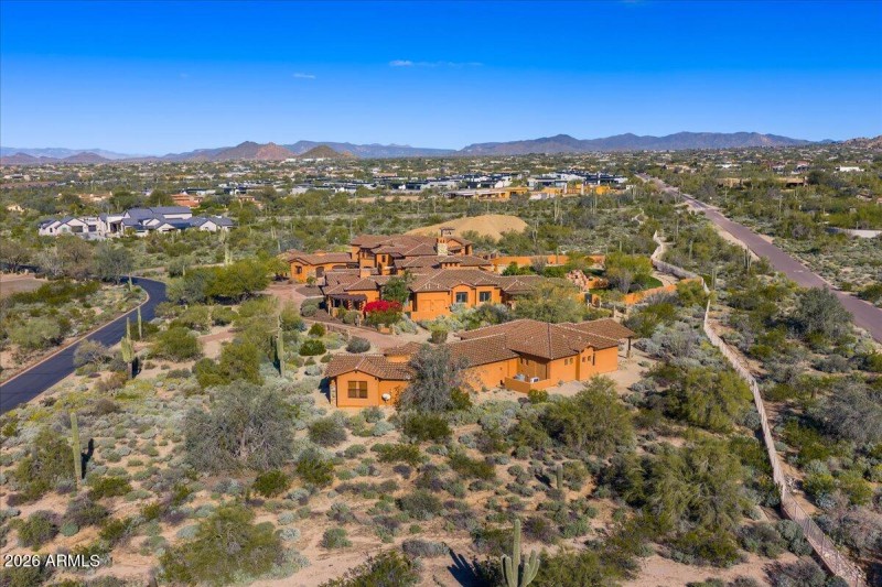 7D80C3DC-03F3-49F3-803B-BDC6458800DE