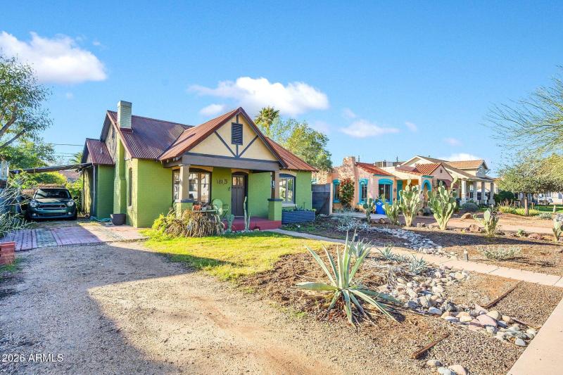 mls_1813 E Willetta St-4