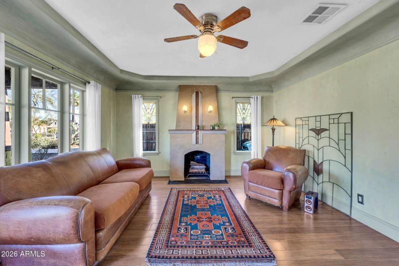 mls_1813 E Willetta St-8