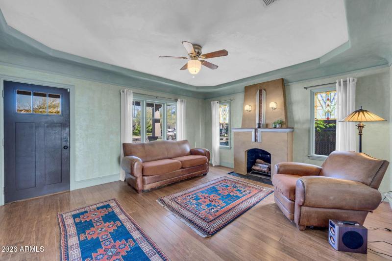 mls_1813 E Willetta St-9