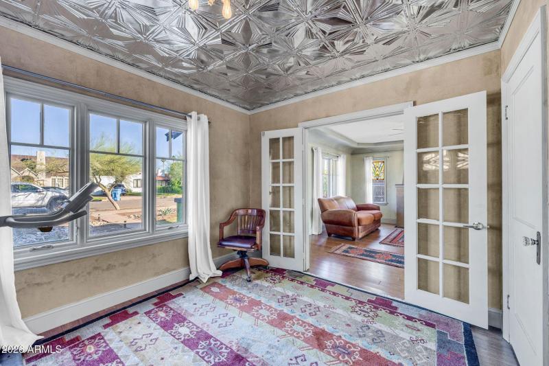 mls_1813 E Willetta St-33