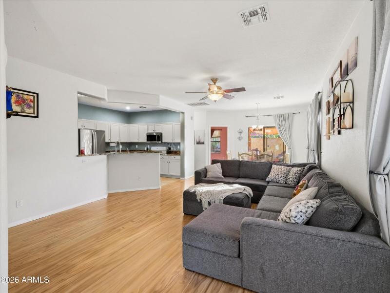 05-5833 E Norland Street-5