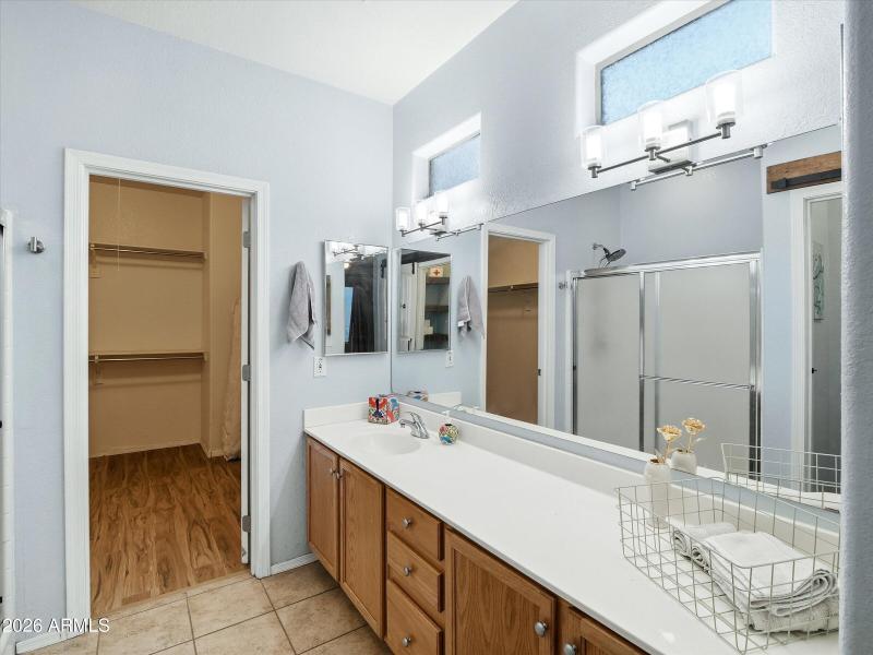 37-5833 E Norland Street-37