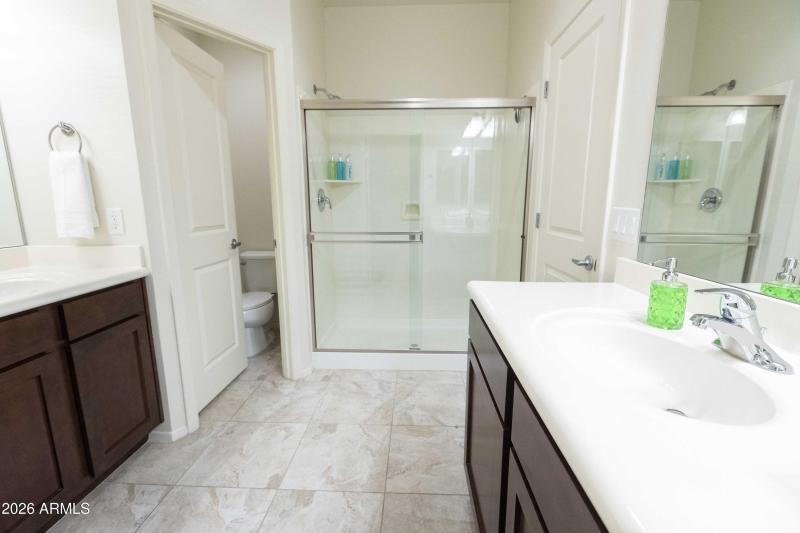 Danbury Primary Ensuite Bath